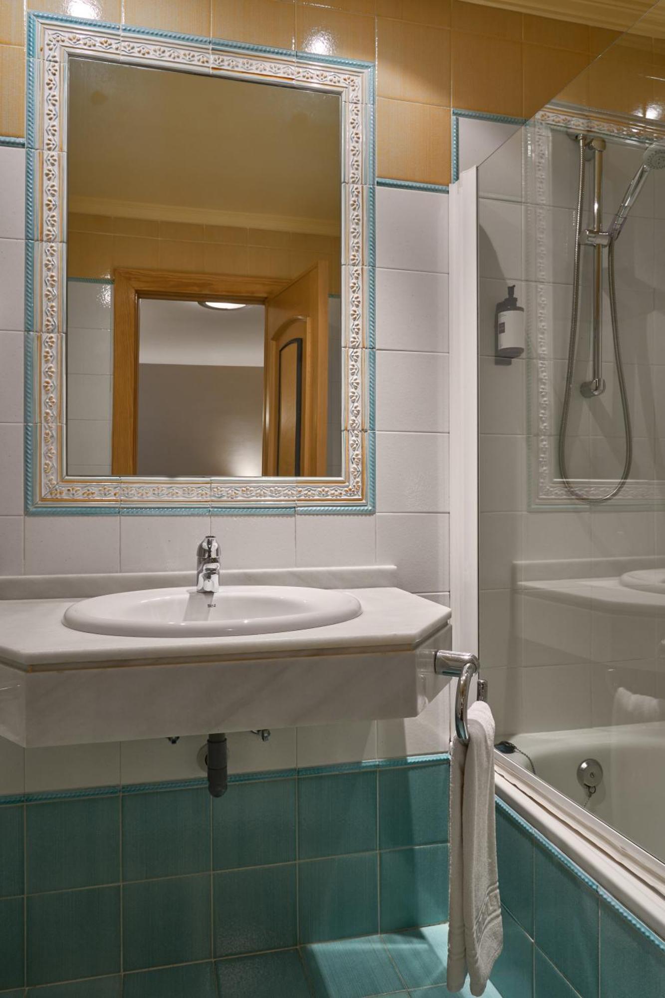 Hotel Macia Condor 4*